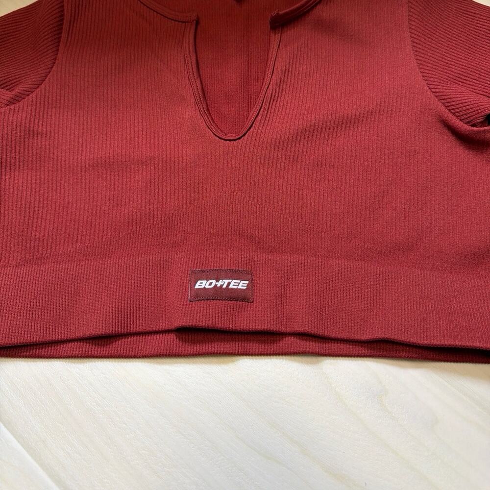 BO+TEE Ribbed Crop Top - Picture 3 of 5
